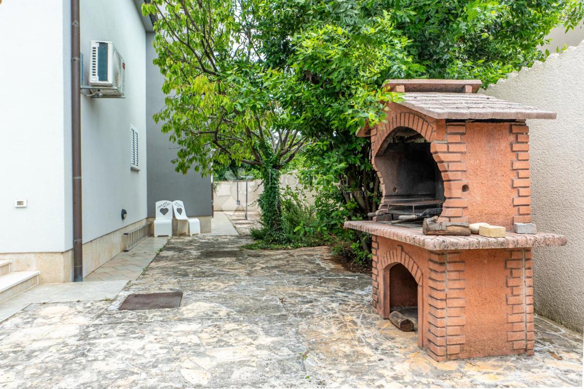 Casa Valdebek, Pula, 215m2