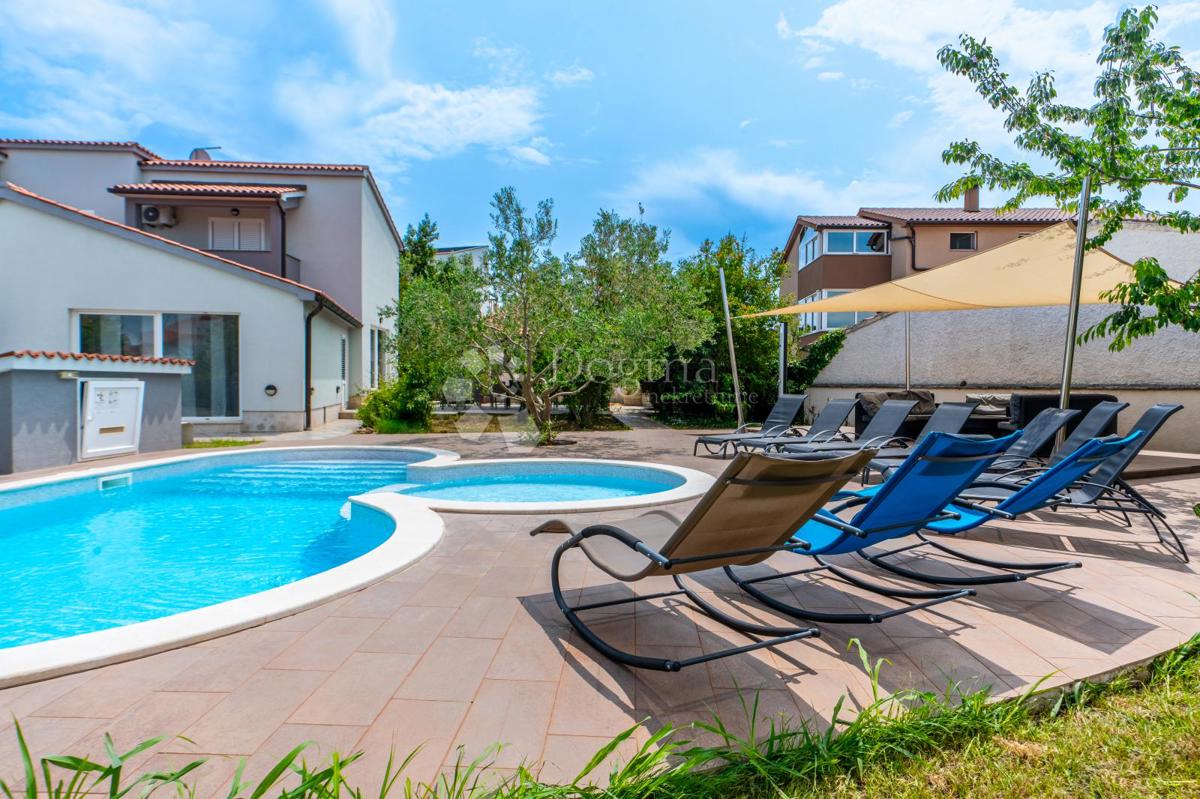 Casa Valdebek, Pula, 215m2