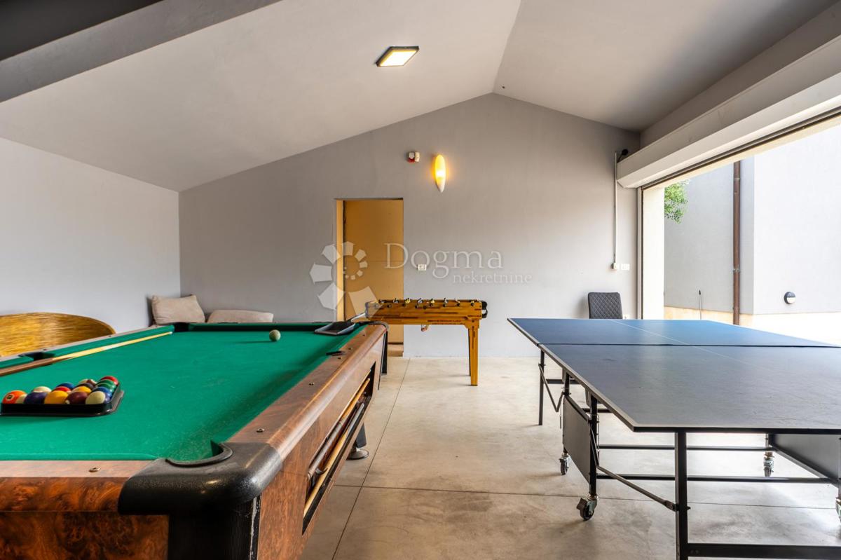 Casa Valdebek, Pula, 215m2