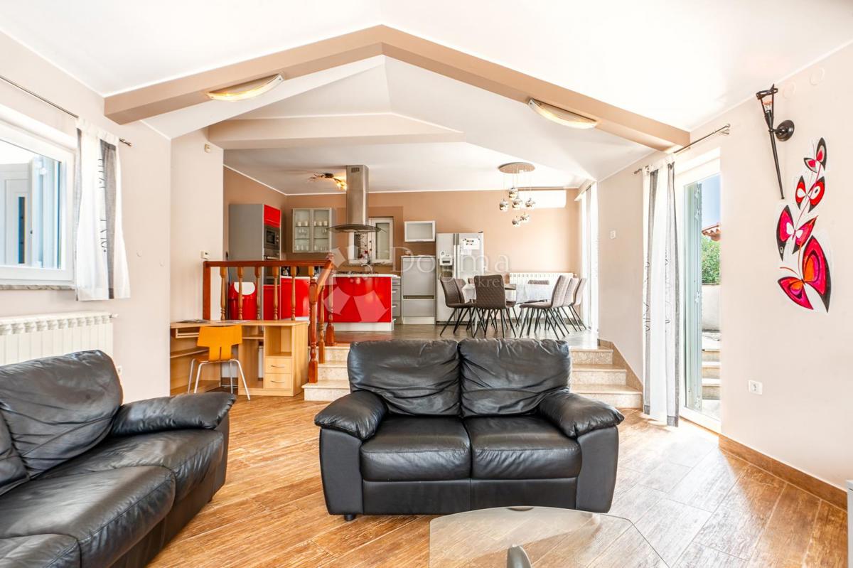 Casa Valdebek, Pula, 215m2