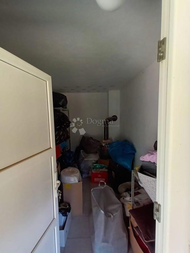 Casa Budak, Gospić - Okolica, 200m2