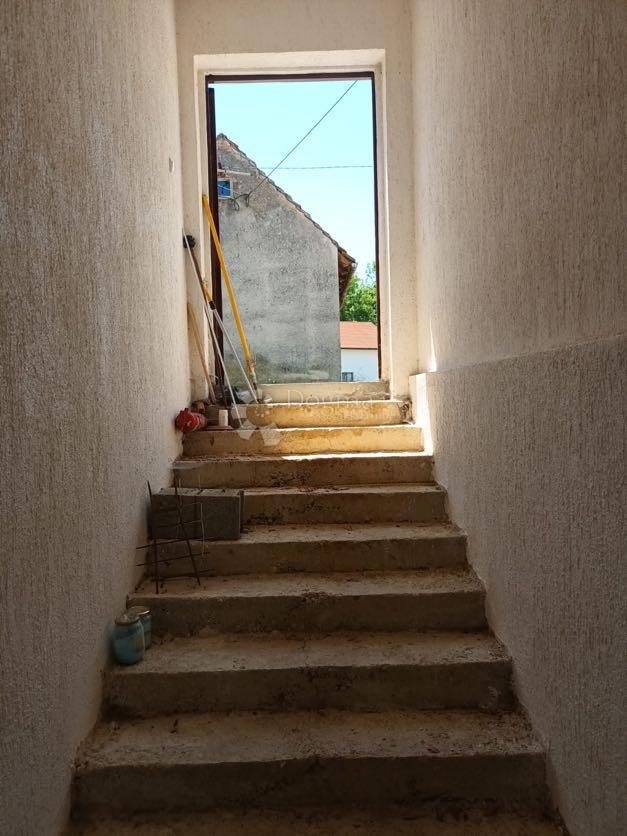 Casa Budak, Gospić - Okolica, 200m2