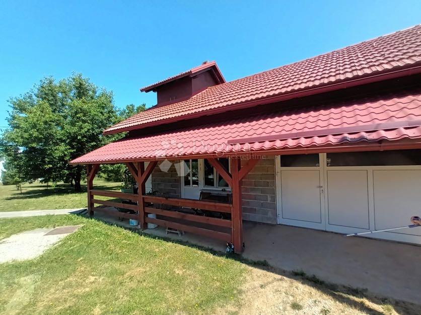 Casa Budak, Gospić - Okolica, 200m2