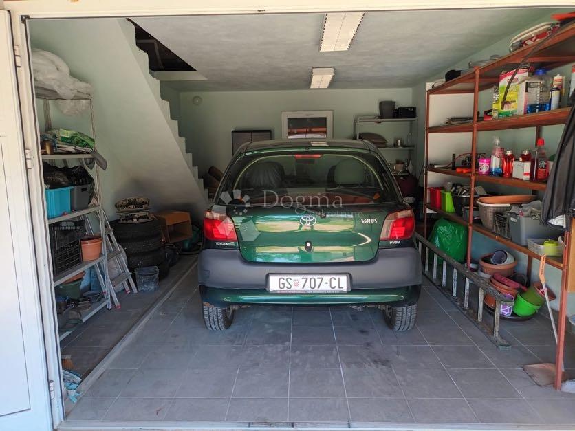 Casa Budak, Gospić - Okolica, 200m2