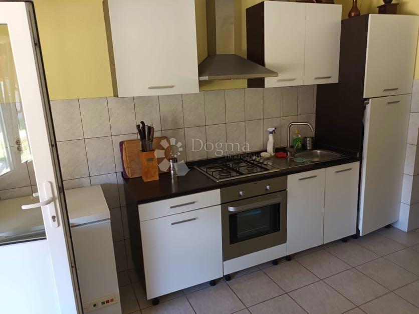 Casa Budak, Gospić - Okolica, 200m2