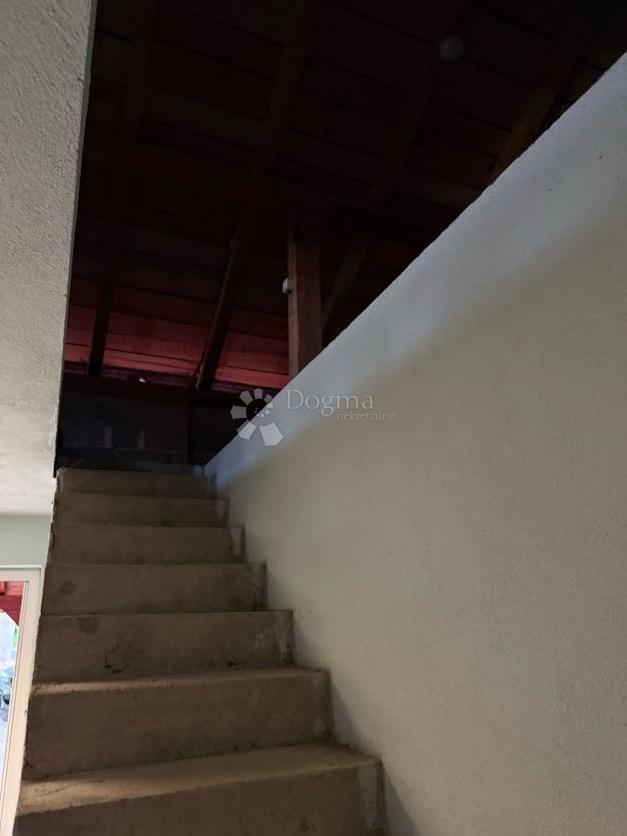 Casa Budak, Gospić - Okolica, 200m2