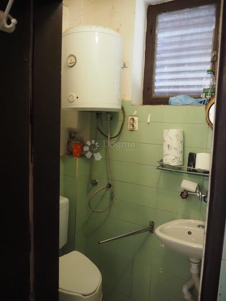 Casa Zmajevac, Kneževi Vinogradi, 67m2