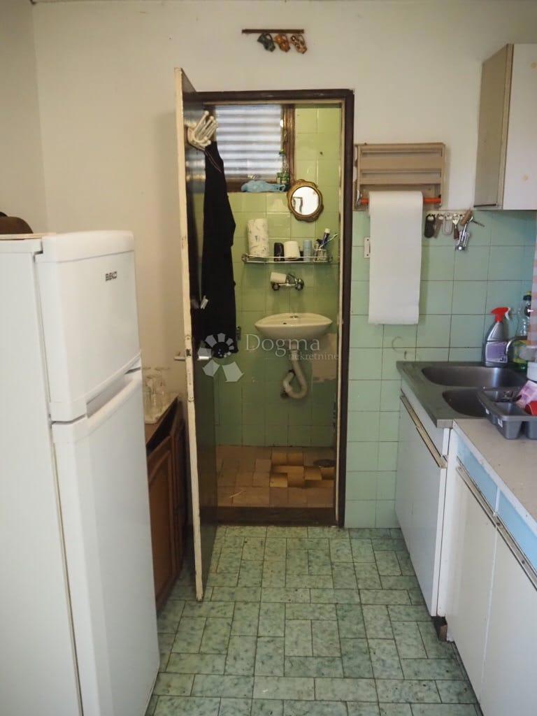 Casa Zmajevac, Kneževi Vinogradi, 67m2