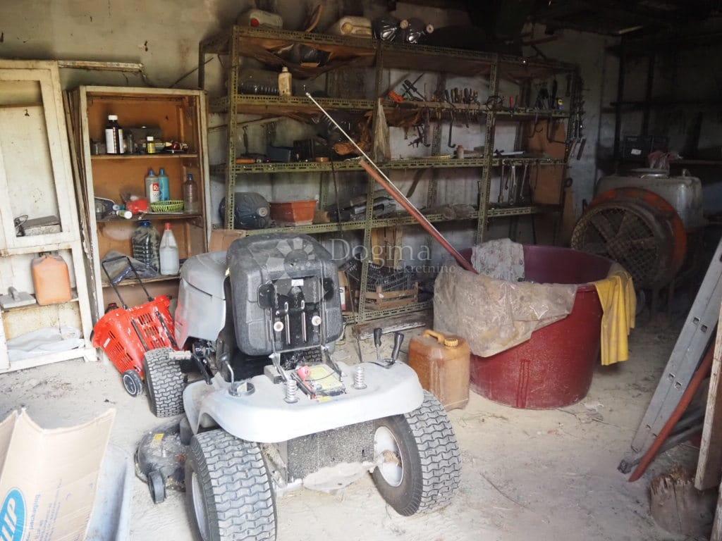 Casa Zmajevac, Kneževi Vinogradi, 67m2