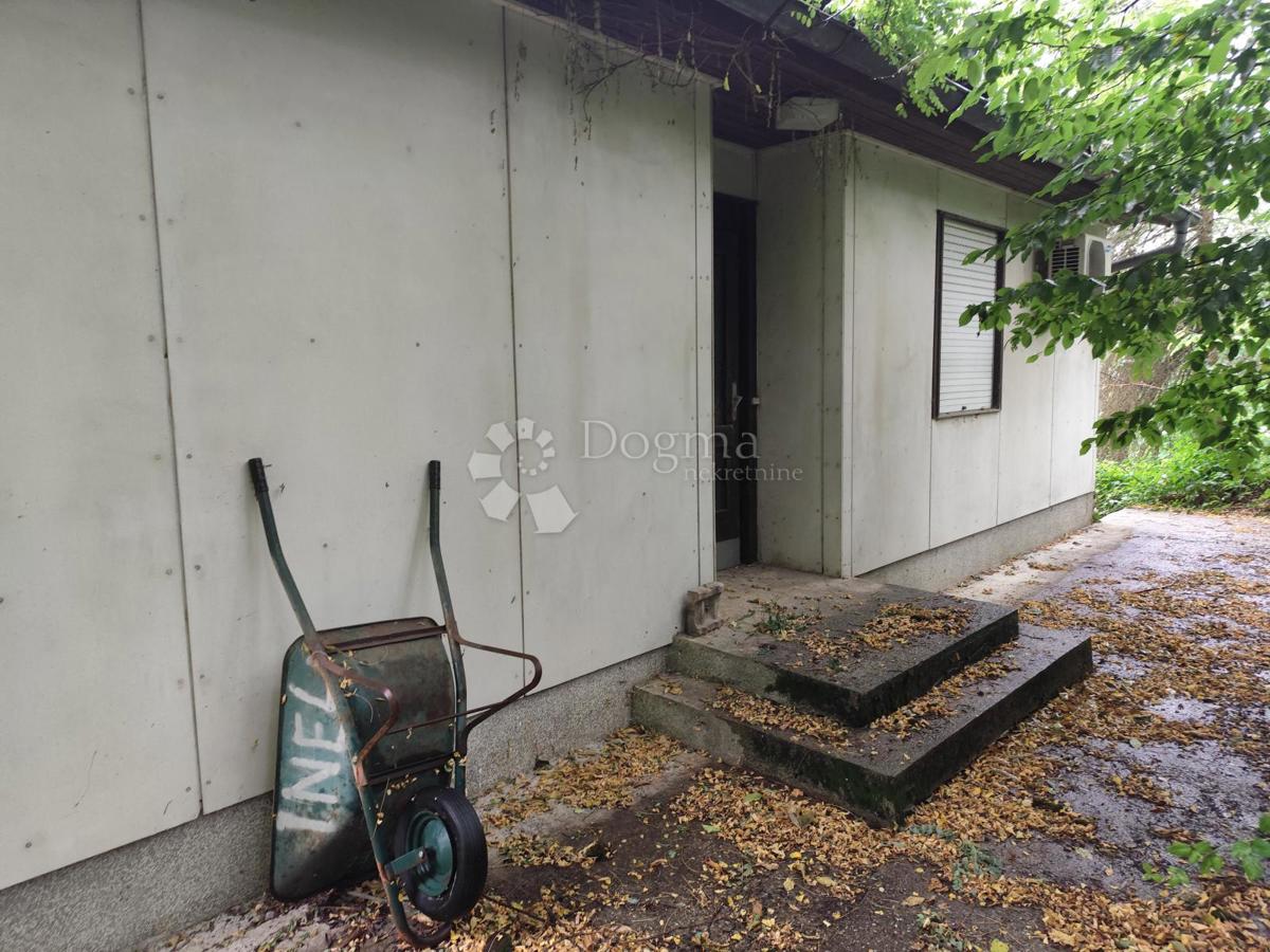 Casa Pojatno, Zaprešić - Okolica, 156m2