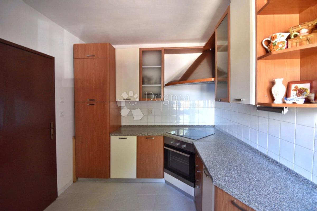 Allogio Sv. Polikarp / Sisplac, Pula, 157m2