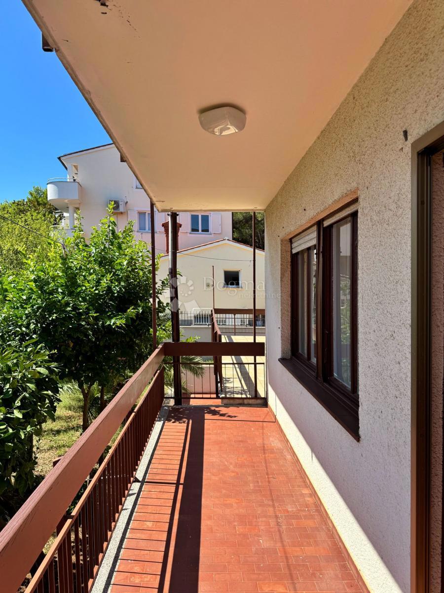 Allogio Sv. Polikarp / Sisplac, Pula, 157m2