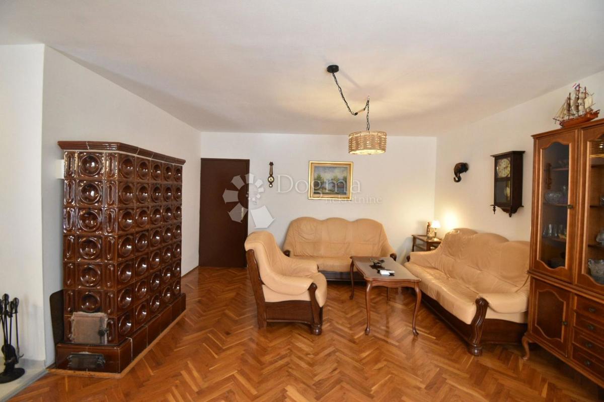 Allogio Sv. Polikarp / Sisplac, Pula, 157m2