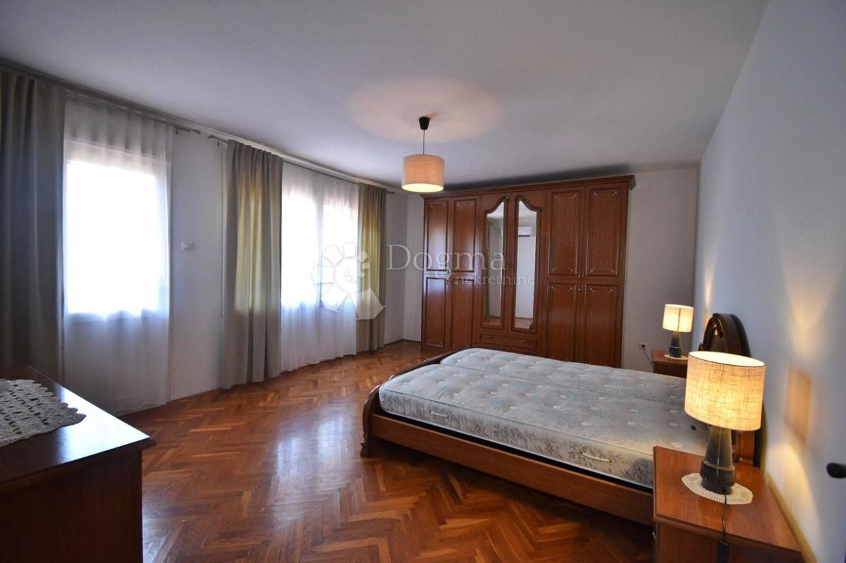 Allogio Sv. Polikarp / Sisplac, Pula, 157m2