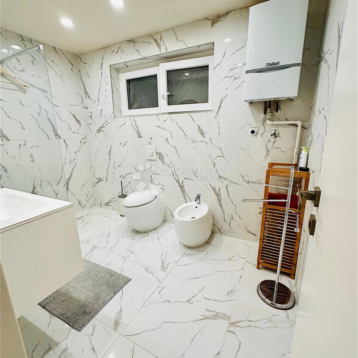 Casa Novaki Oborovski, Rugvica, P, 245m2