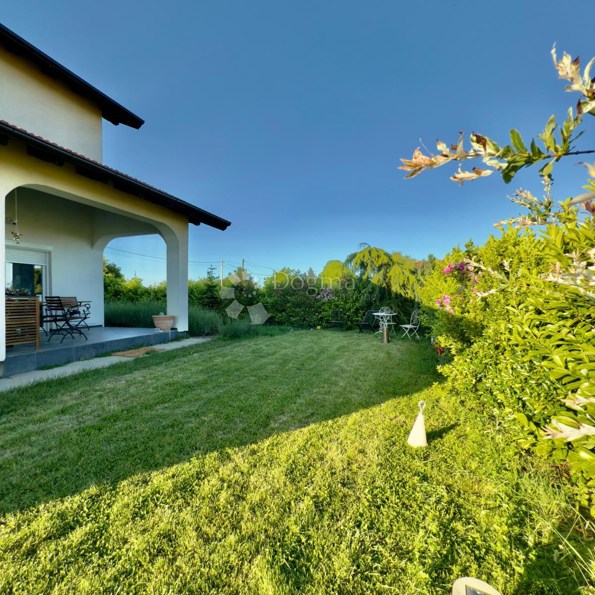 Casa Novaki Oborovski, Rugvica, P, 245m2