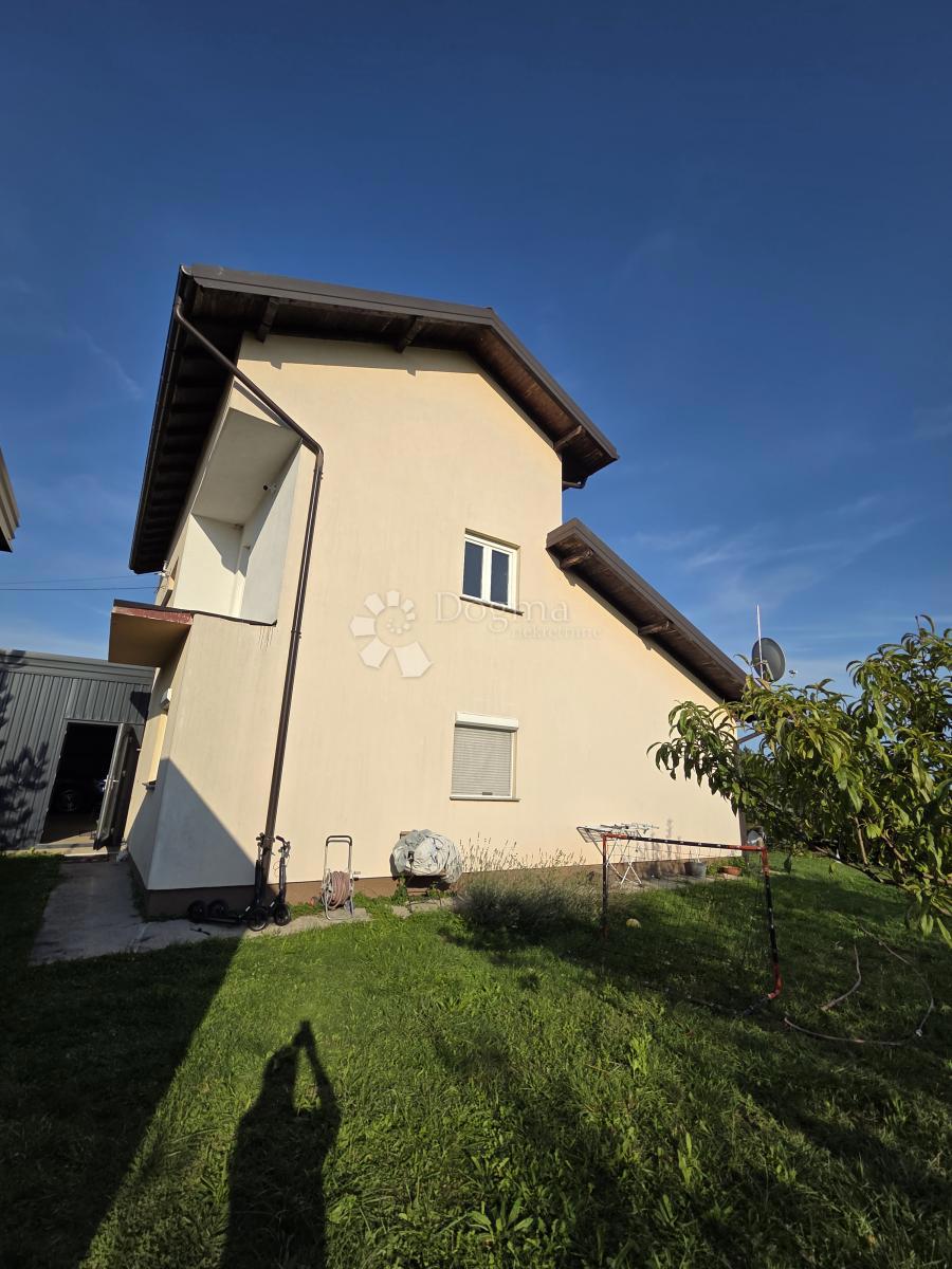 Casa Novaki Oborovski, Rugvica, P, 245m2