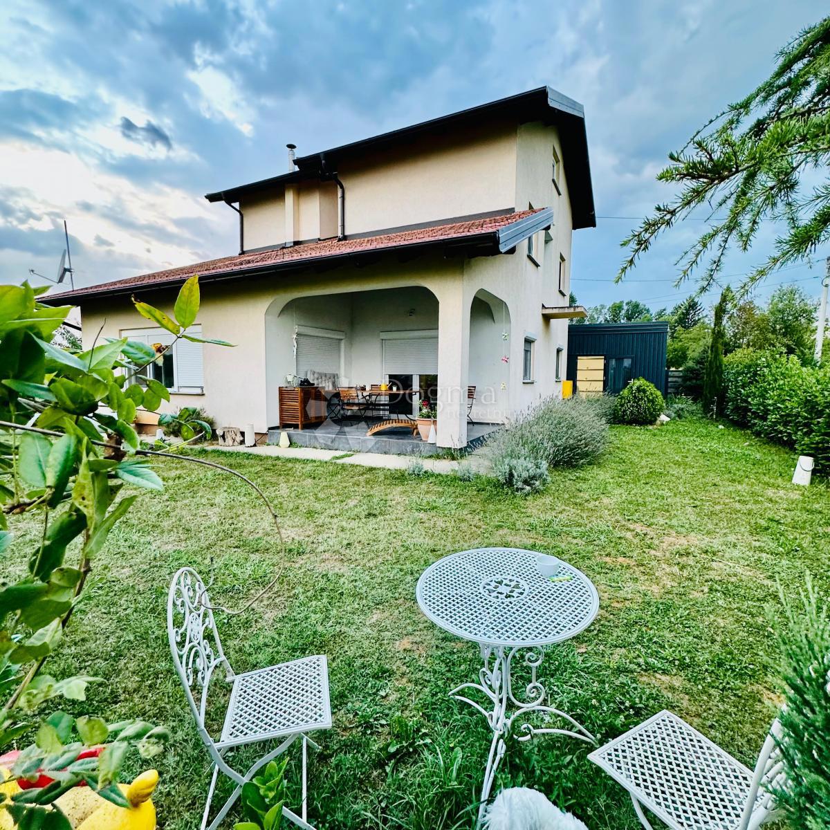 Casa Novaki Oborovski, Rugvica, P, 245m2