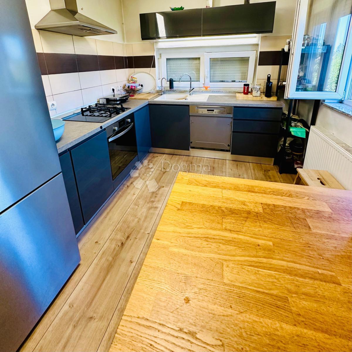 Casa Novaki Oborovski, Rugvica, P, 245m2