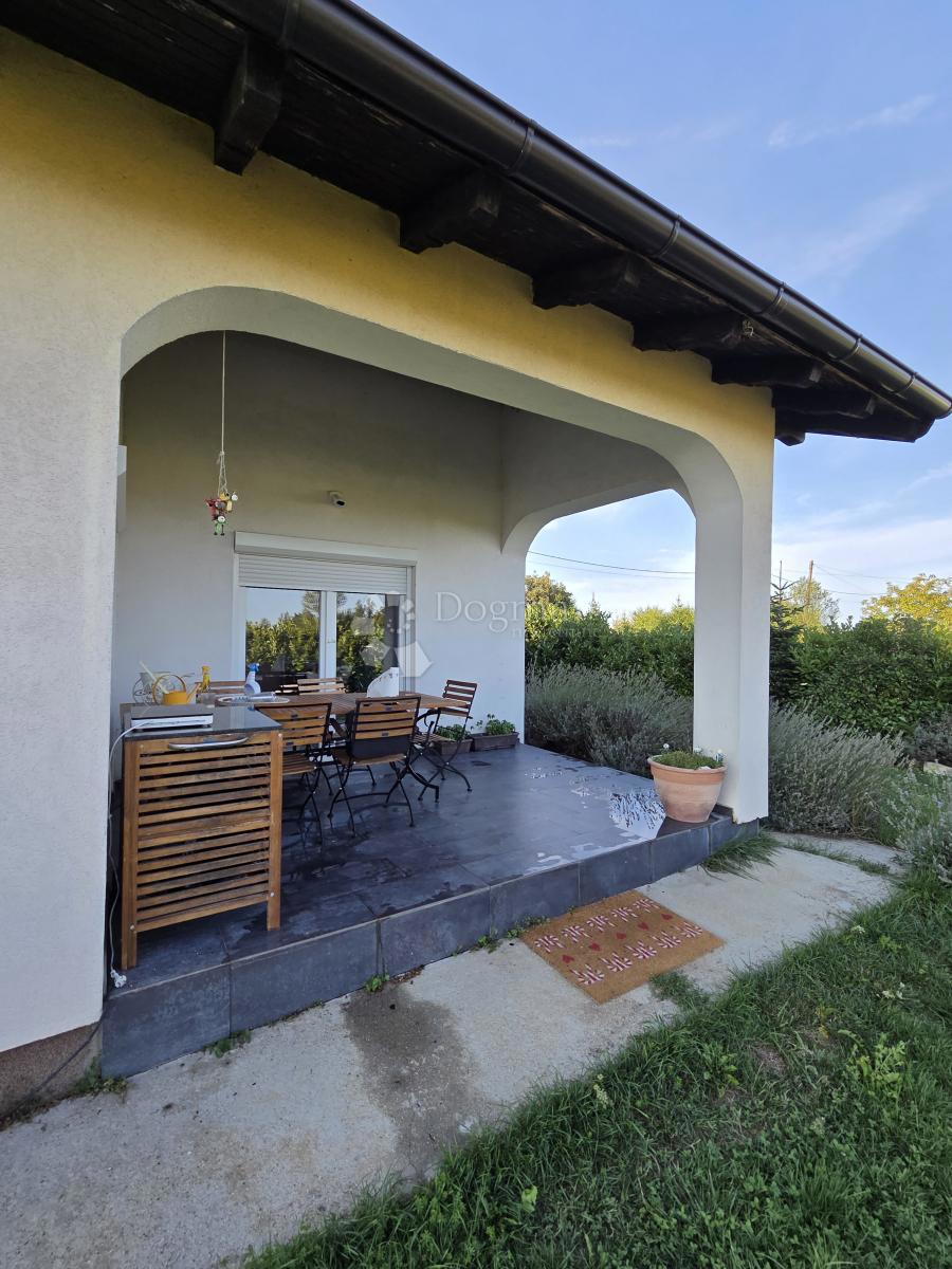 Casa Novaki Oborovski, Rugvica, P, 245m2