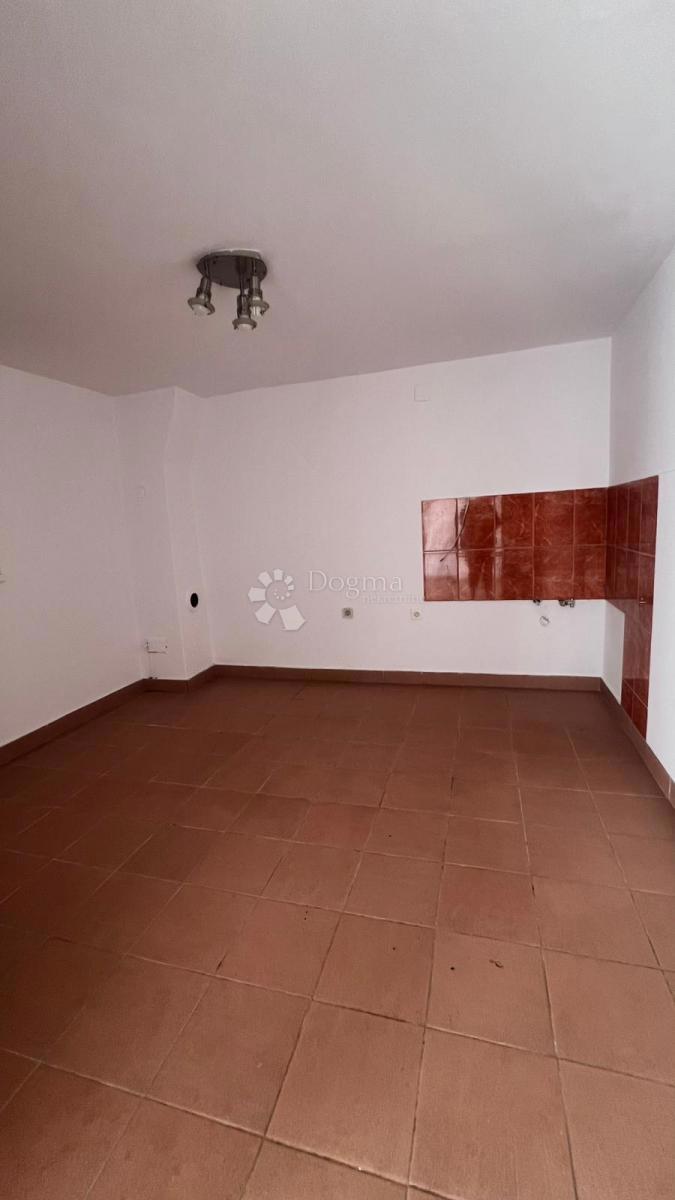 Casa Varaždin Breg, Gornji Kneginec, 120m2