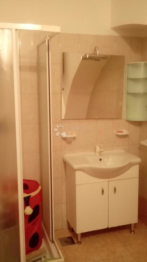 Allogio Centar, Rijeka, 93,70m2