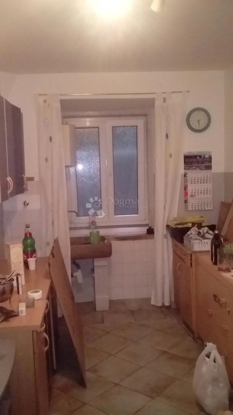 Allogio Centar, Rijeka, 93,70m2