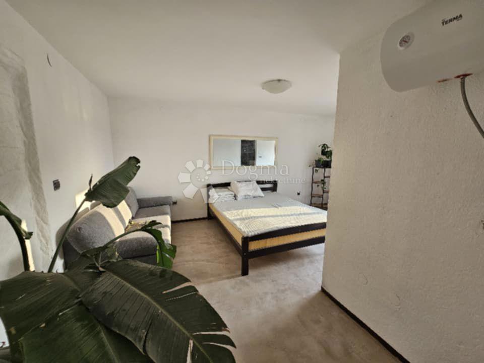 Rovigno -BORIK- 400 m dalla spiaggia