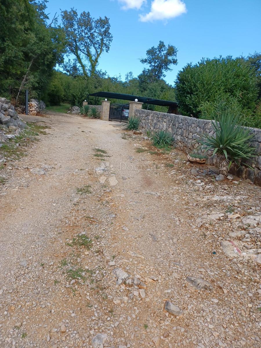 Terreno edificabile Dobrinj, 770m2