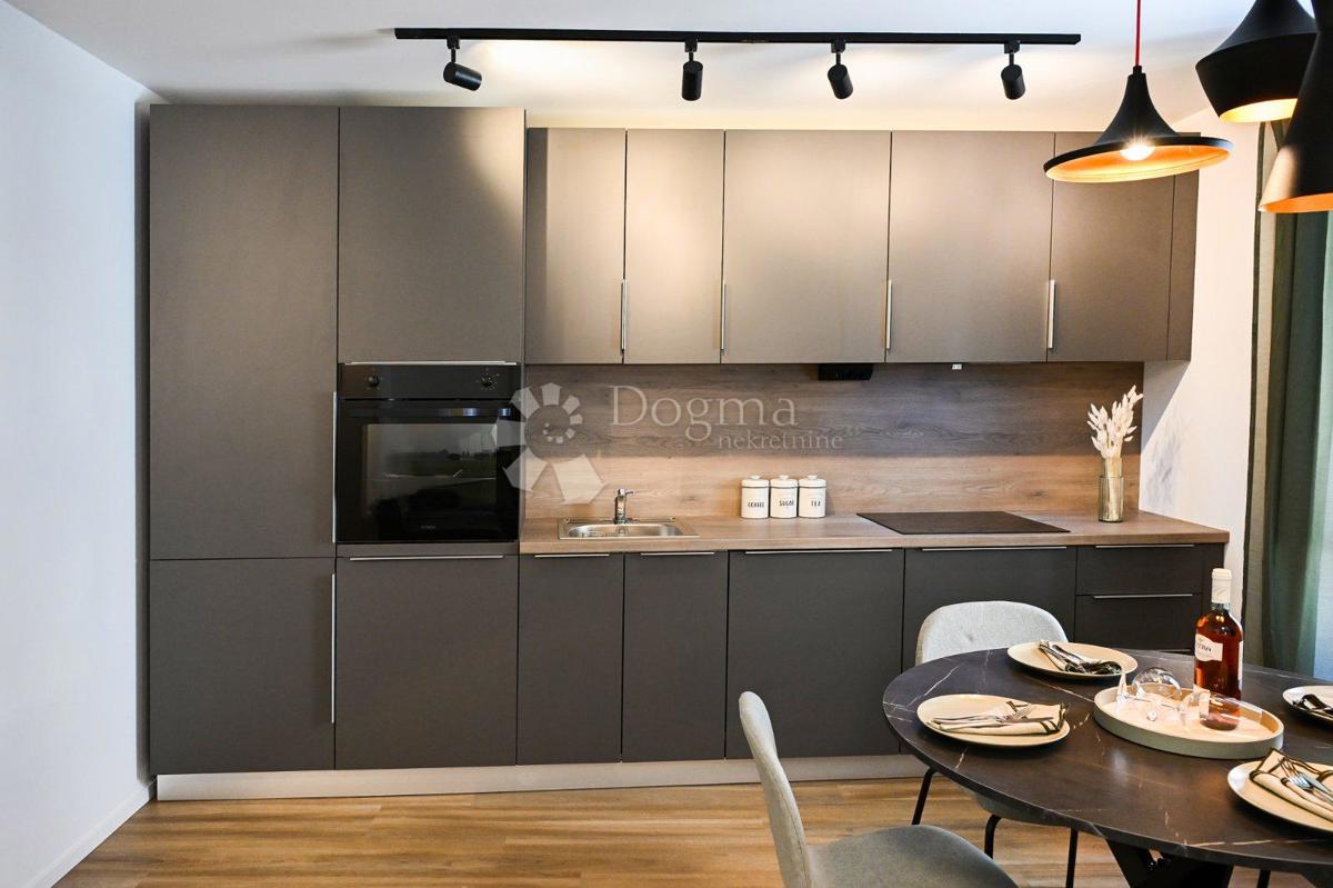 Allogio Centar, Rijeka, 93,50m2