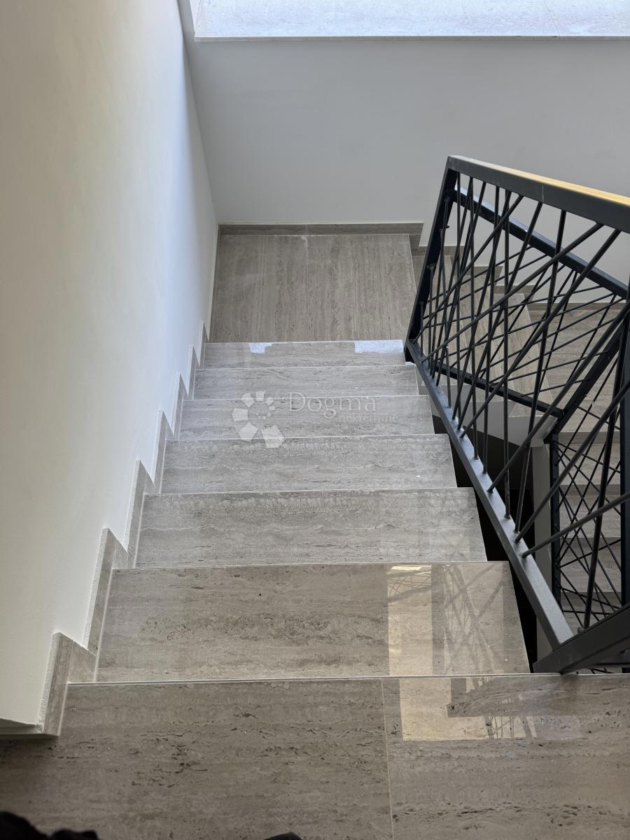 Allogio Belafuža, Zadar, 105m2