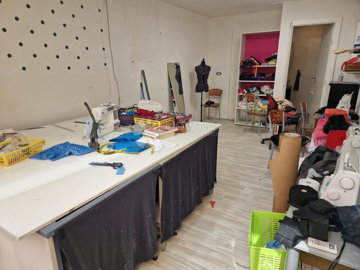 Locale commerciale Mertojak, Split, 25,60m2