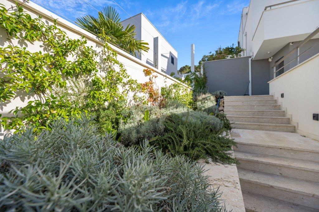 ROGOZNICA - VILLA DI LUSSO CON VISTA DALL'ALTO