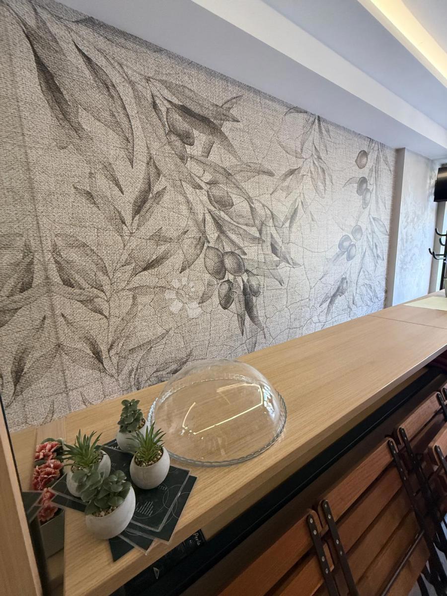 Locale commerciale Kruge, Trnje, 68m2