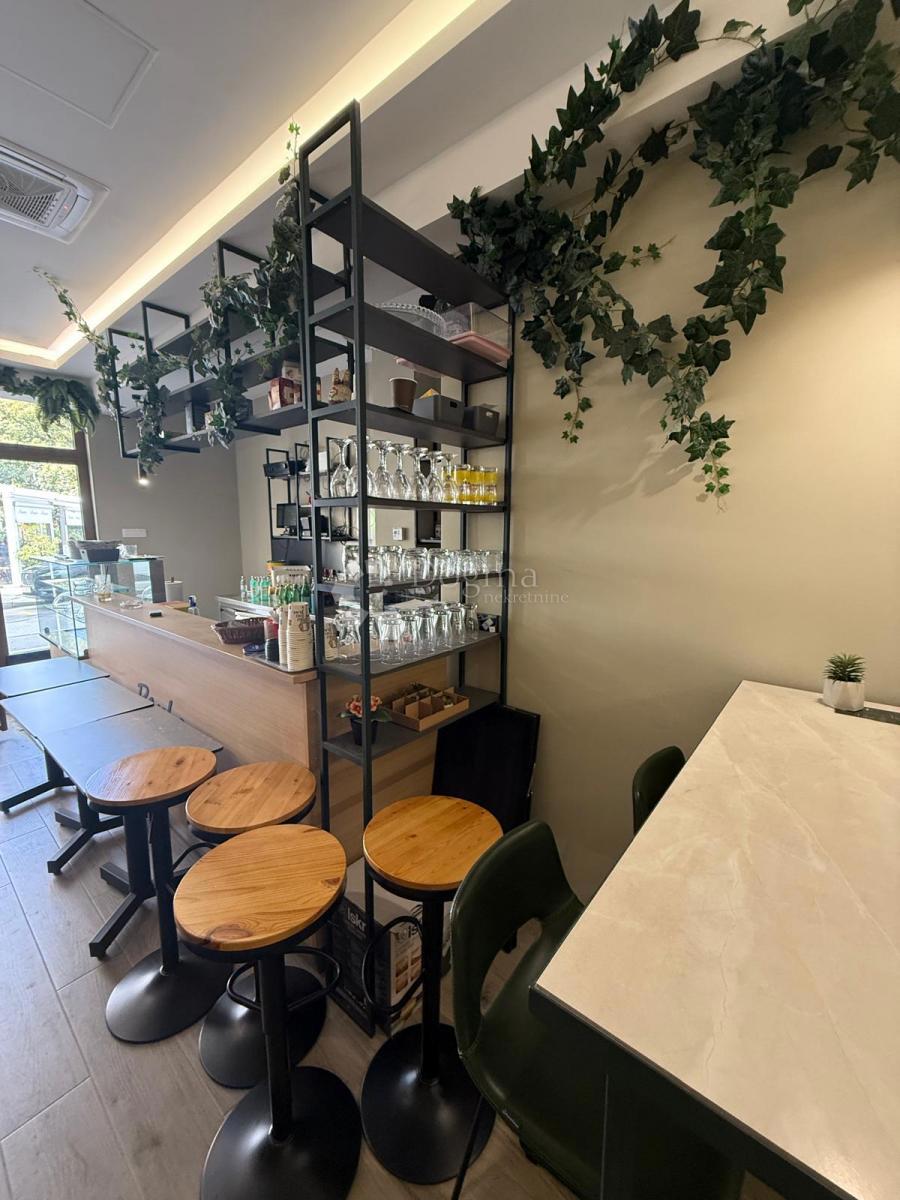 Locale commerciale Kruge, Trnje, 68m2