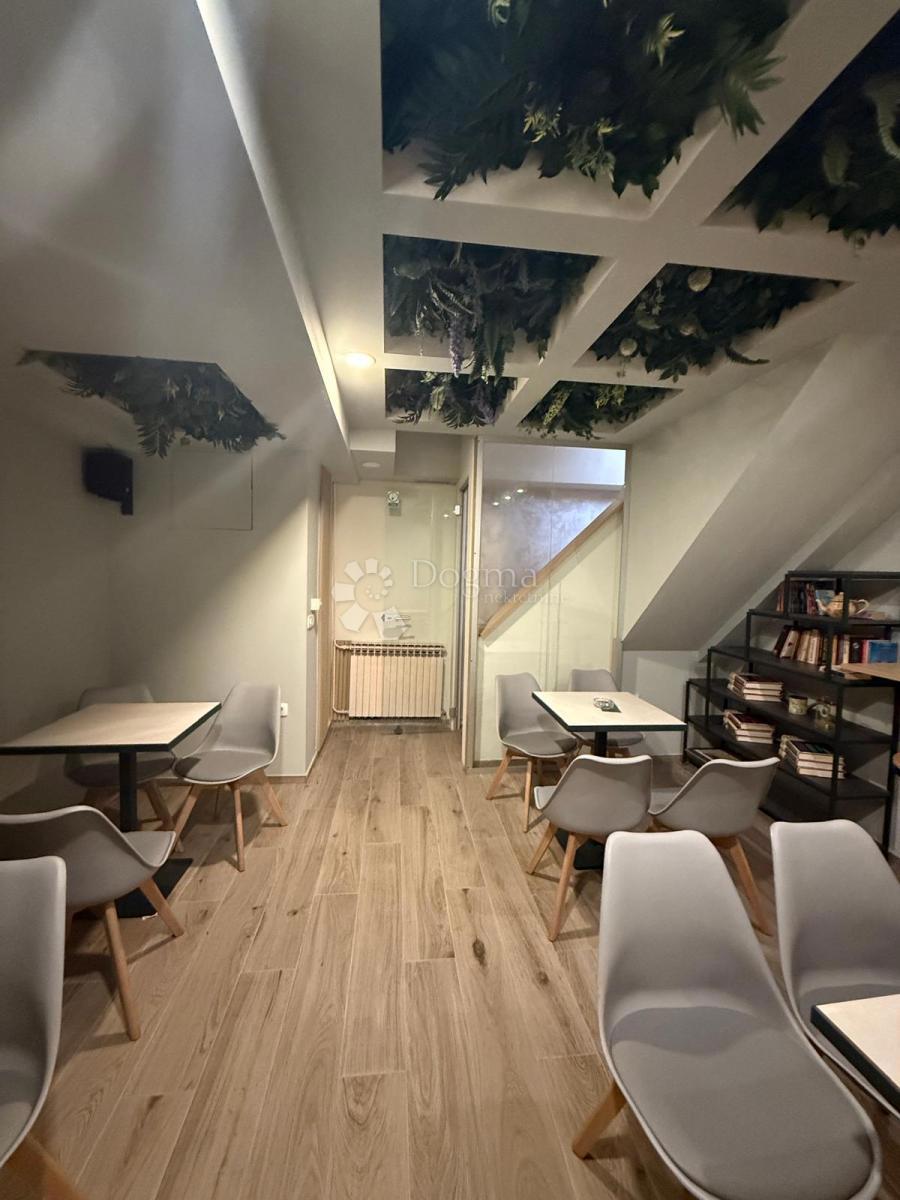 Locale commerciale Kruge, Trnje, 68m2