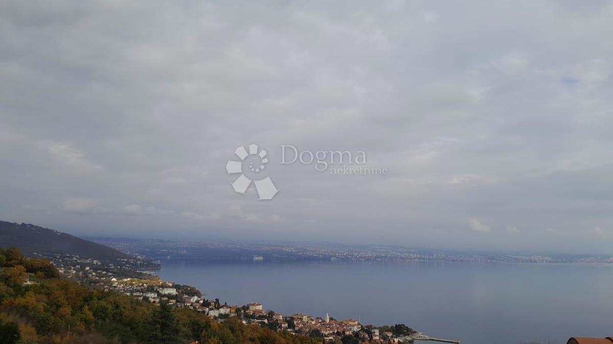 Terreno edificabile Lovran, 700m2