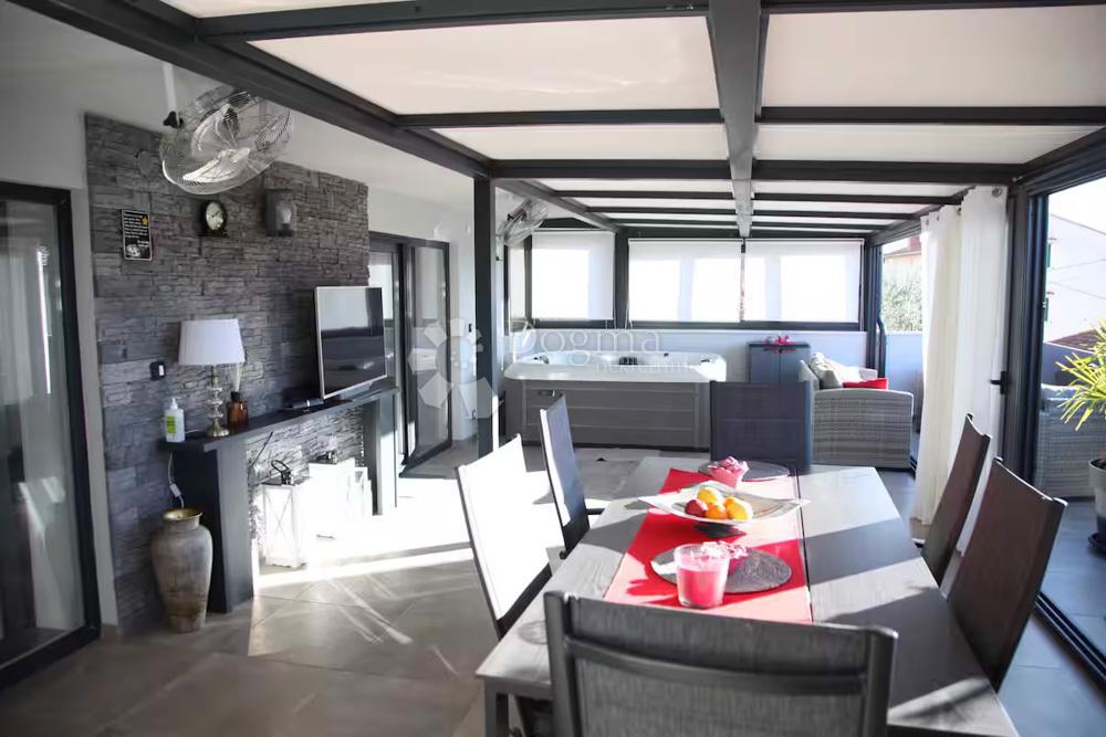 Allogio Crnica, Šibenik, 143m2