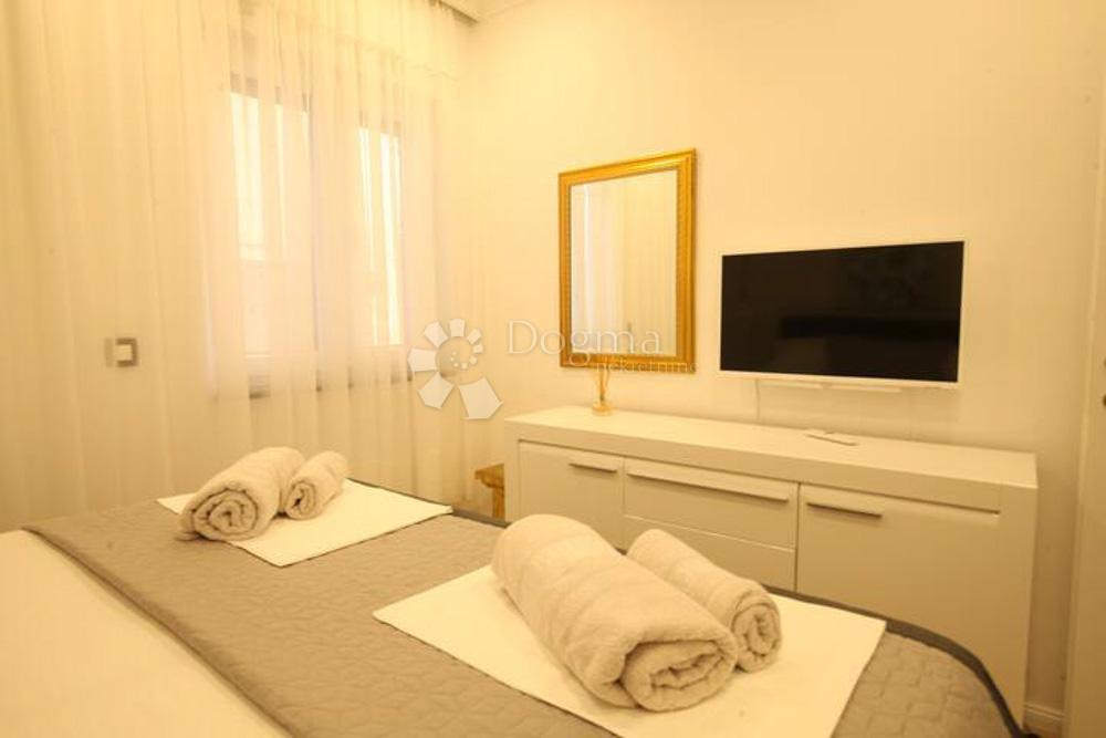 Allogio Crnica, Šibenik, 143m2