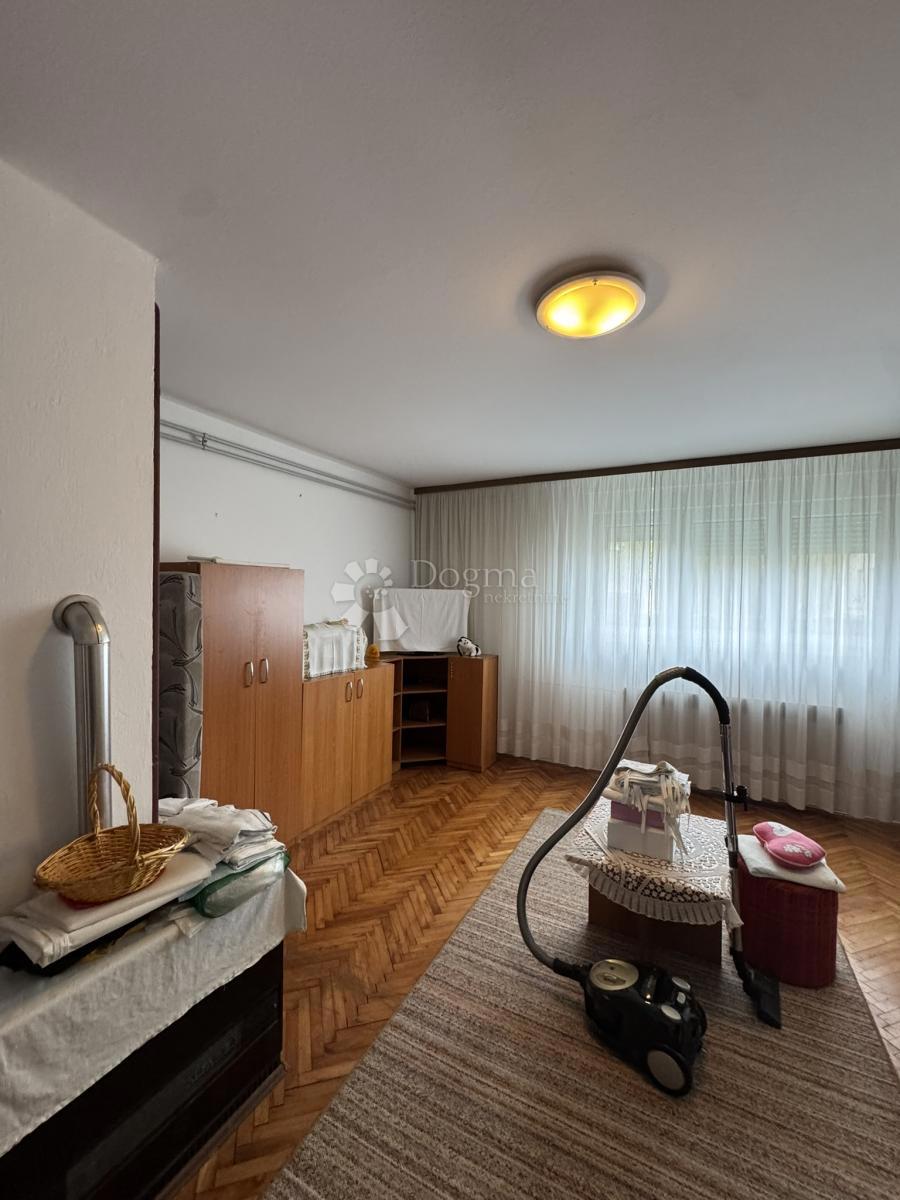 Casa Centar, Bjelovar, 227m2