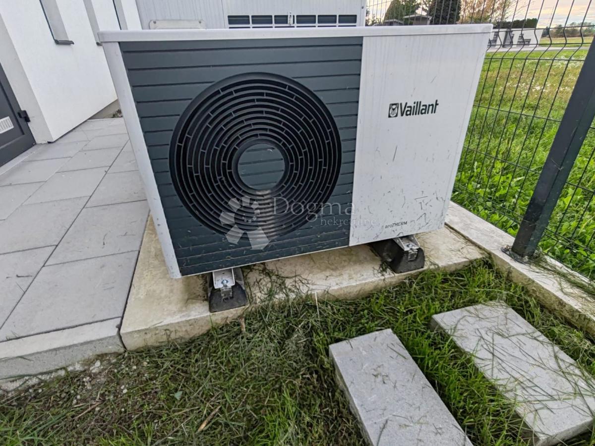 Allogio Hrašćica, Varaždin - Okolica, 96,80m2