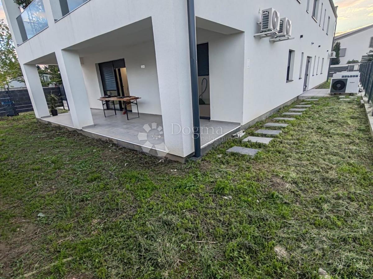 Allogio Hrašćica, Varaždin - Okolica, 96,80m2