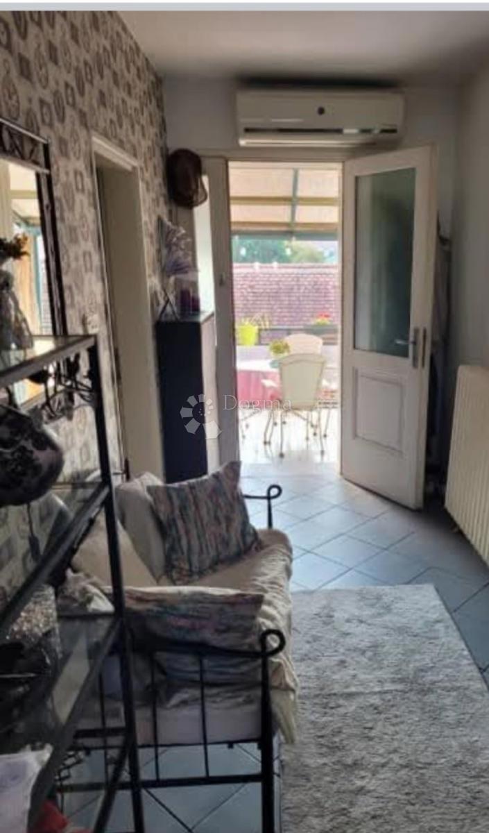 Casa Gornji grad / Centar, Osijek, 210,99m2