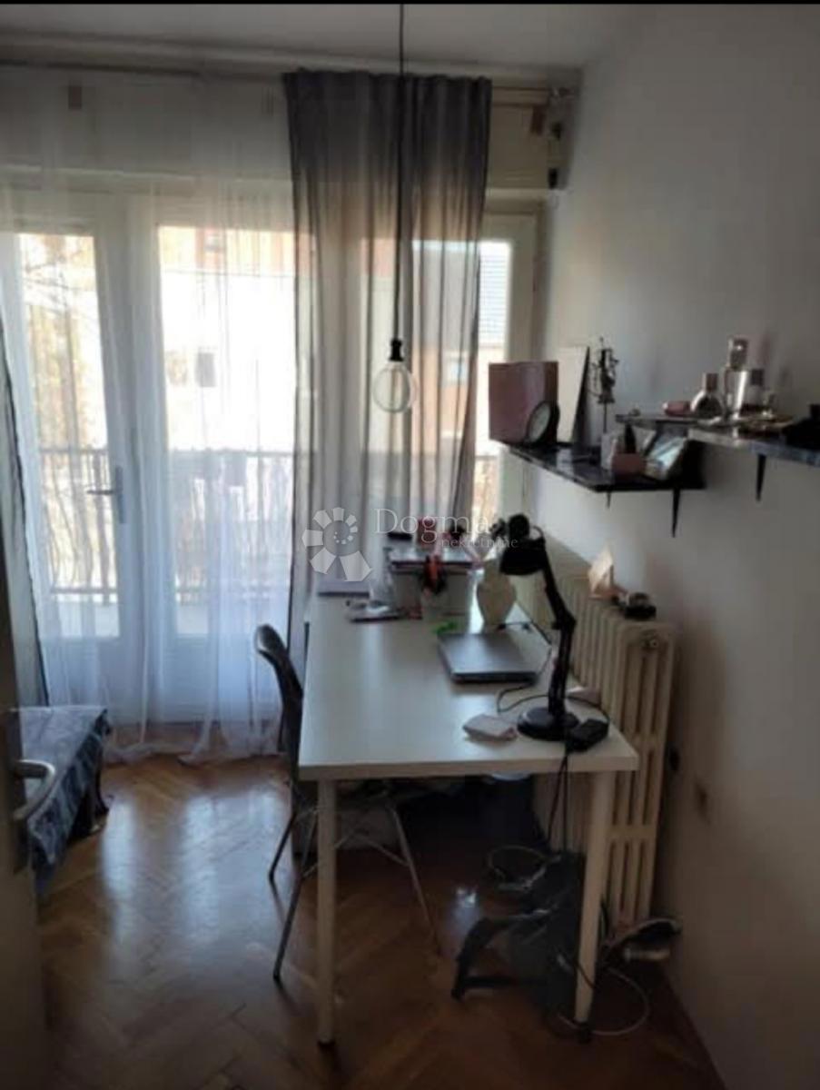 Casa Gornji grad / Centar, Osijek, 210,99m2