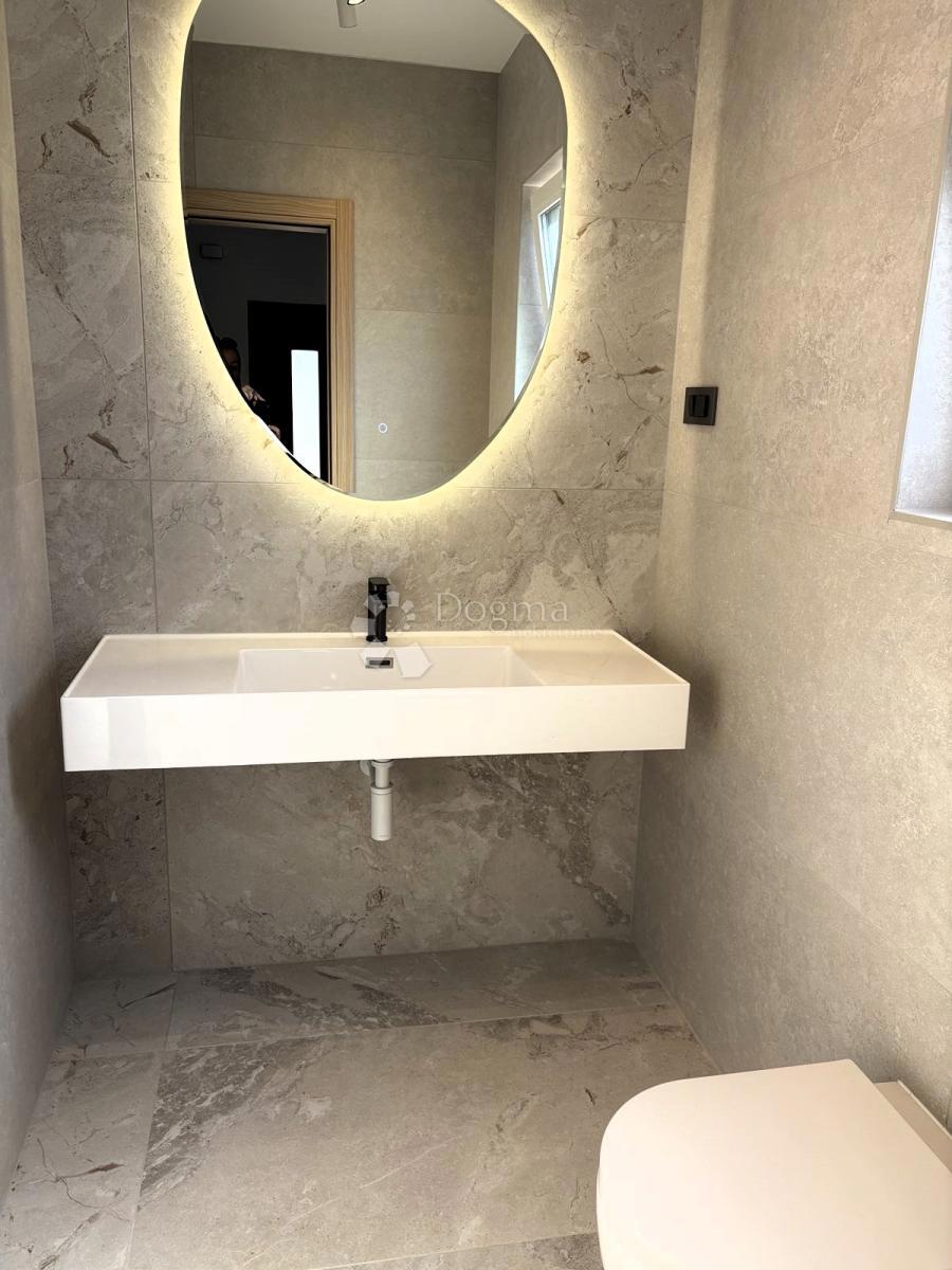 Casa Malinska, Malinska-Dubašnica, 111m2