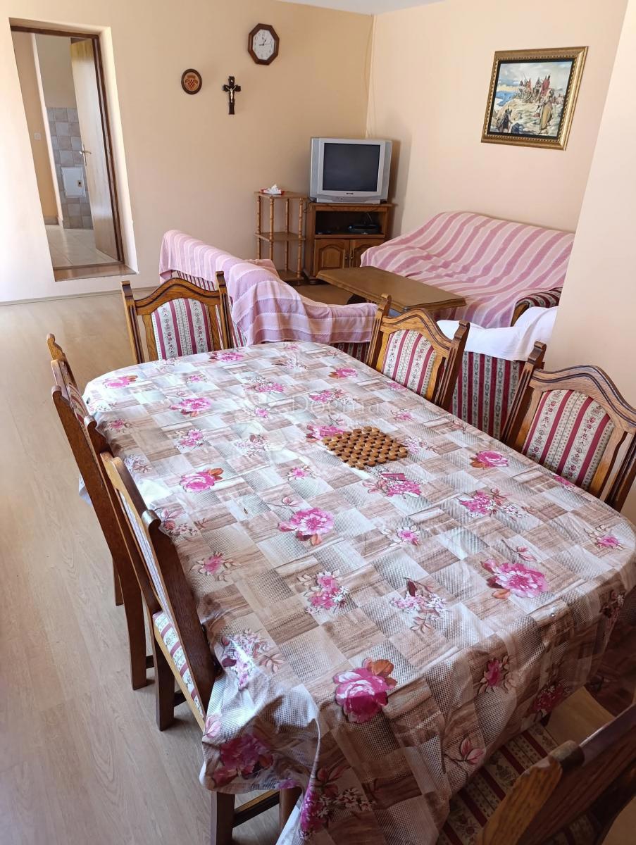 Casa Mitnica, Vukovar, 102m2