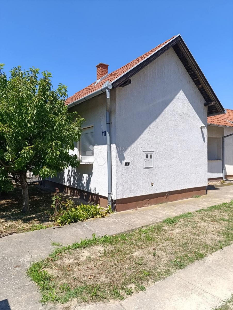 Casa Mitnica, Vukovar, 102m2