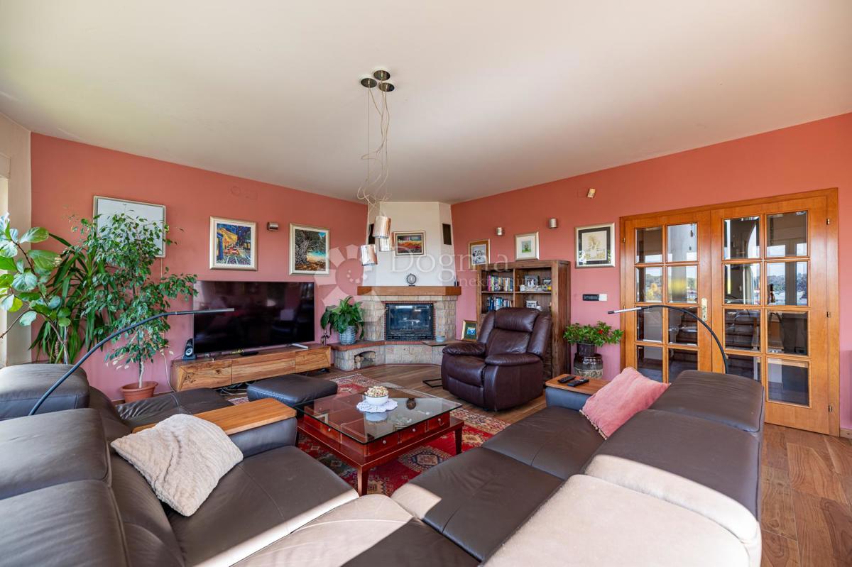 Casa Vrhovec, Črnomerec, 530m2