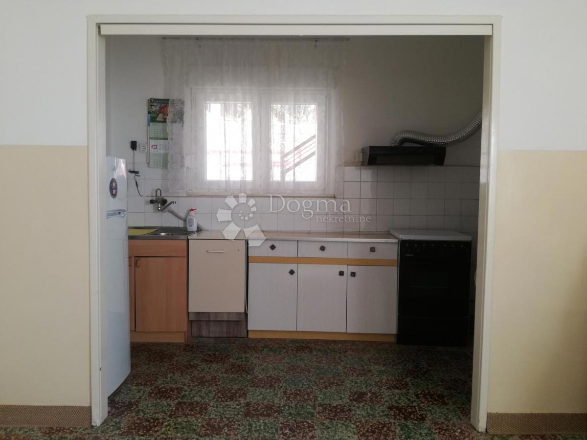 Allogio Varoš, Šibenik, 109m2