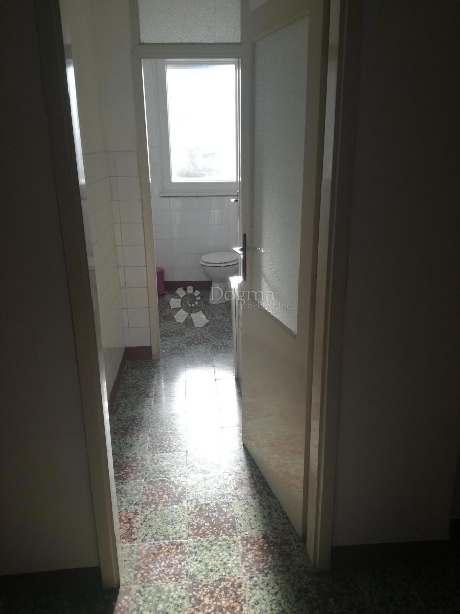 Allogio Varoš, Šibenik, 109m2